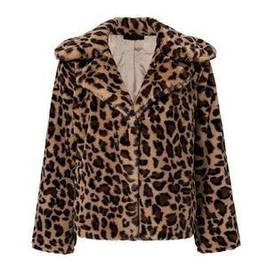 Luv Mint Hearts Boutique Jackets & Coats - Leopard Print Crop Coat Luv Mint Hearts Boutique Jackets & Coats - Leopard Print Crop Coat